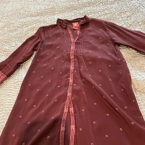 XS burgundy tunic top by Johnny Was.